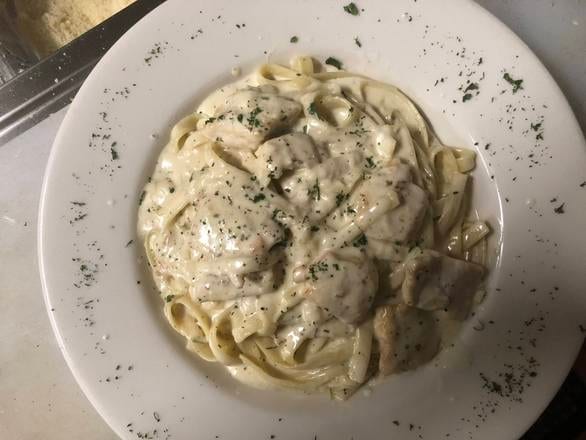 Chicken Alfredo Pizza.